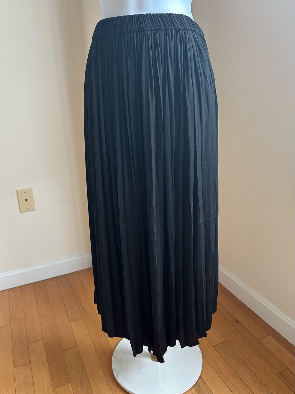Philosophy Black Pleated Maxi Skirt